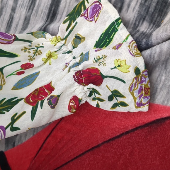 Stone Cold Fox Savona crop top - Picture 6 of 9